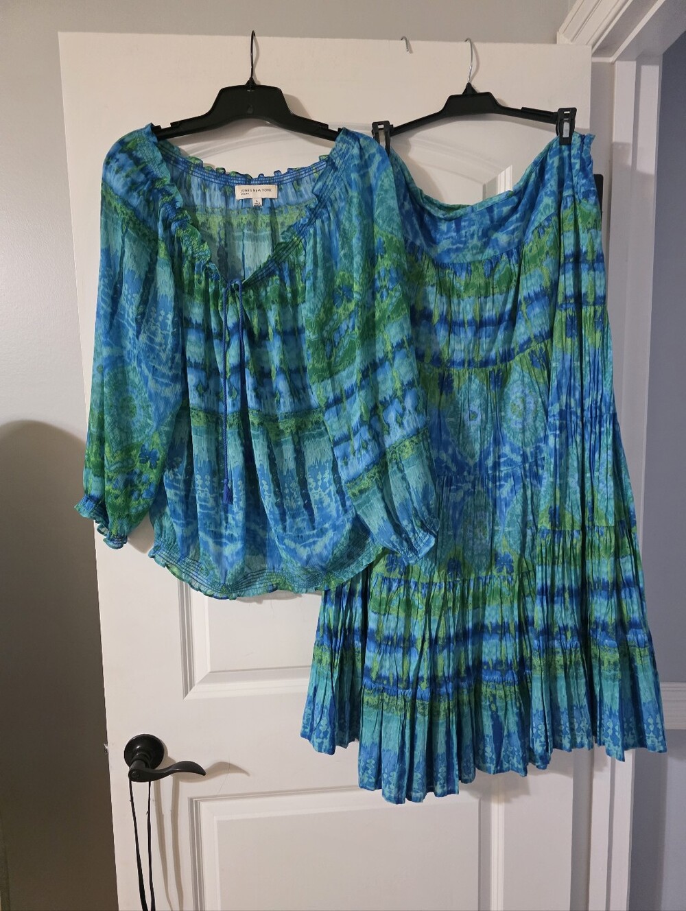 Jones New York Blue and Green Tie-Dye Maxi Skirt Set